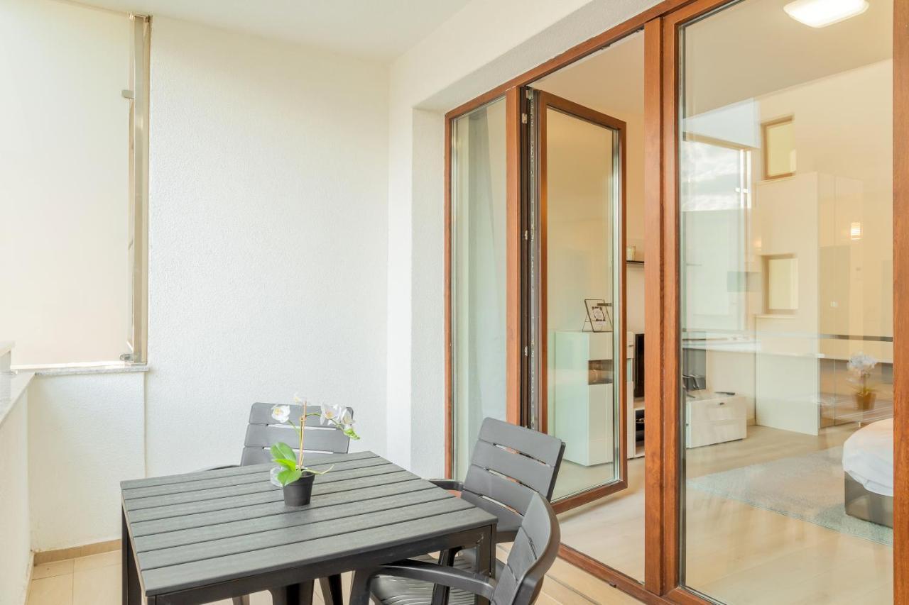 Atlas Unirii: Upscale Flats In The Heart Of Bucharest! Luaran gambar